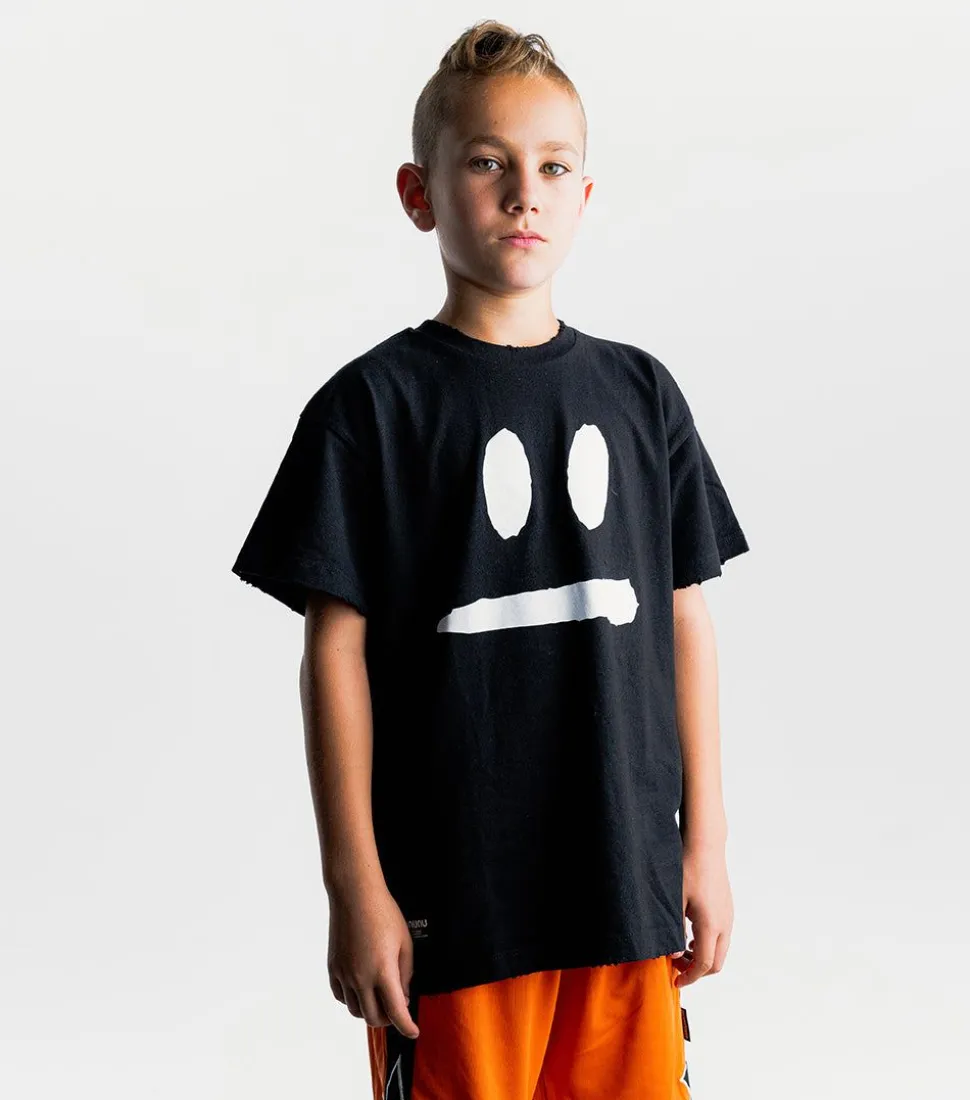 NUNUNU Smirk T-Shirt Fashion